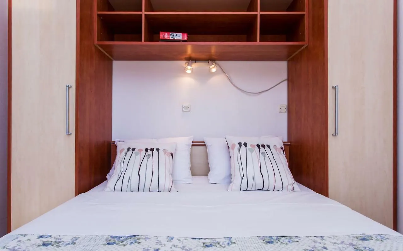 Apartments Luka باشْكا 0*,  كرواتيا
